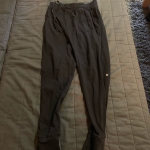 Black medium lululemon joggers